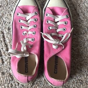 Pink converse size 7